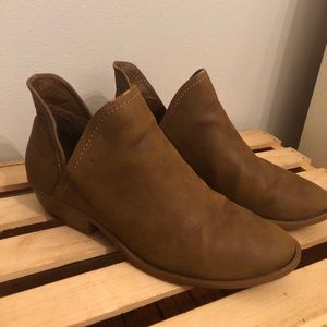 Brown Women’s Ankle Boots | Universal Thread